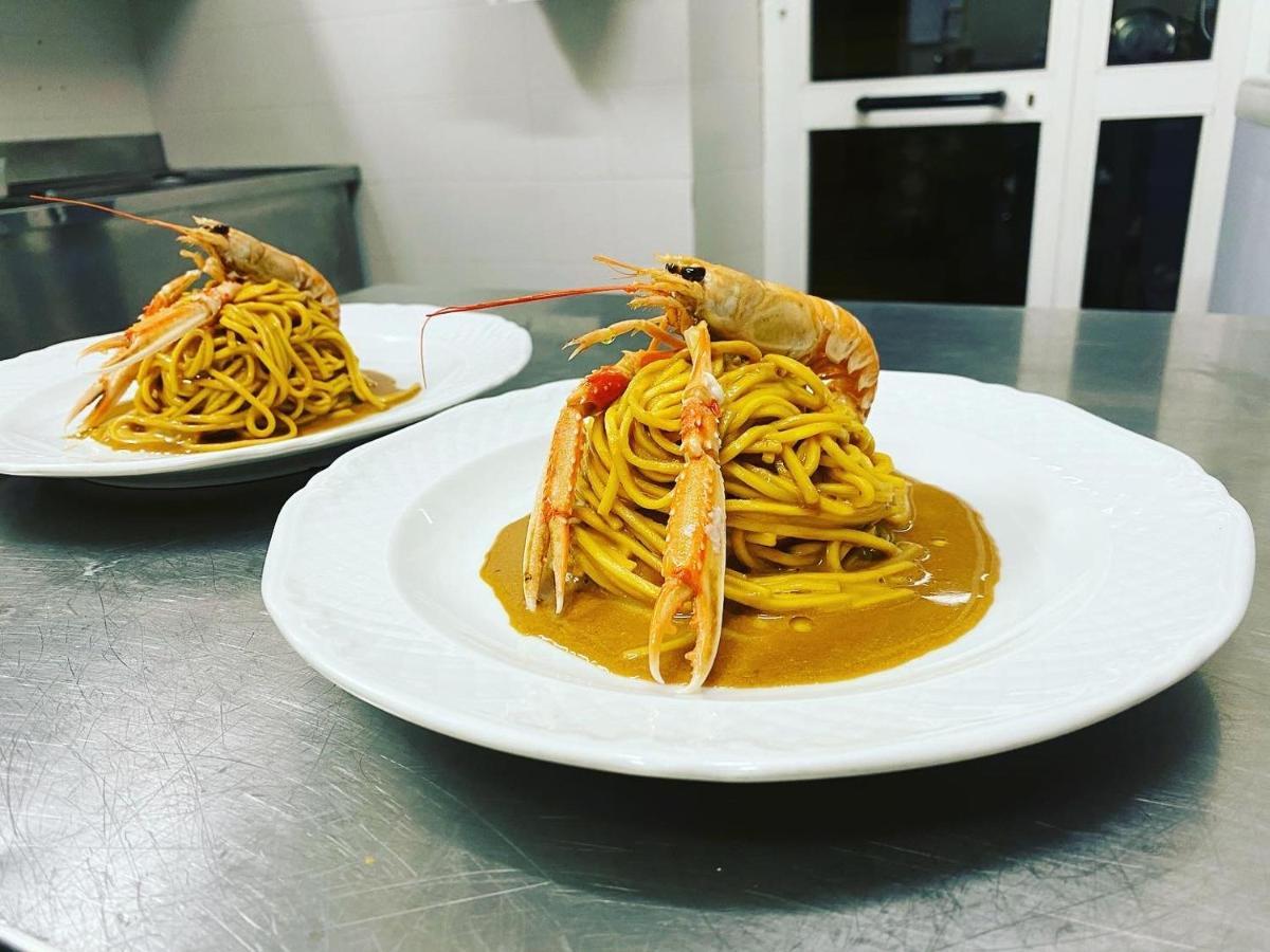 Hotel Ines Varazze Bagian luar foto